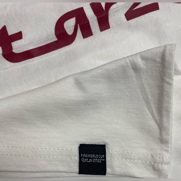 NWT FIFA WORLD CUP CREW NECK LONG SLEEVE TEE SIZE XL IN WHITE - Picture 3 of 5